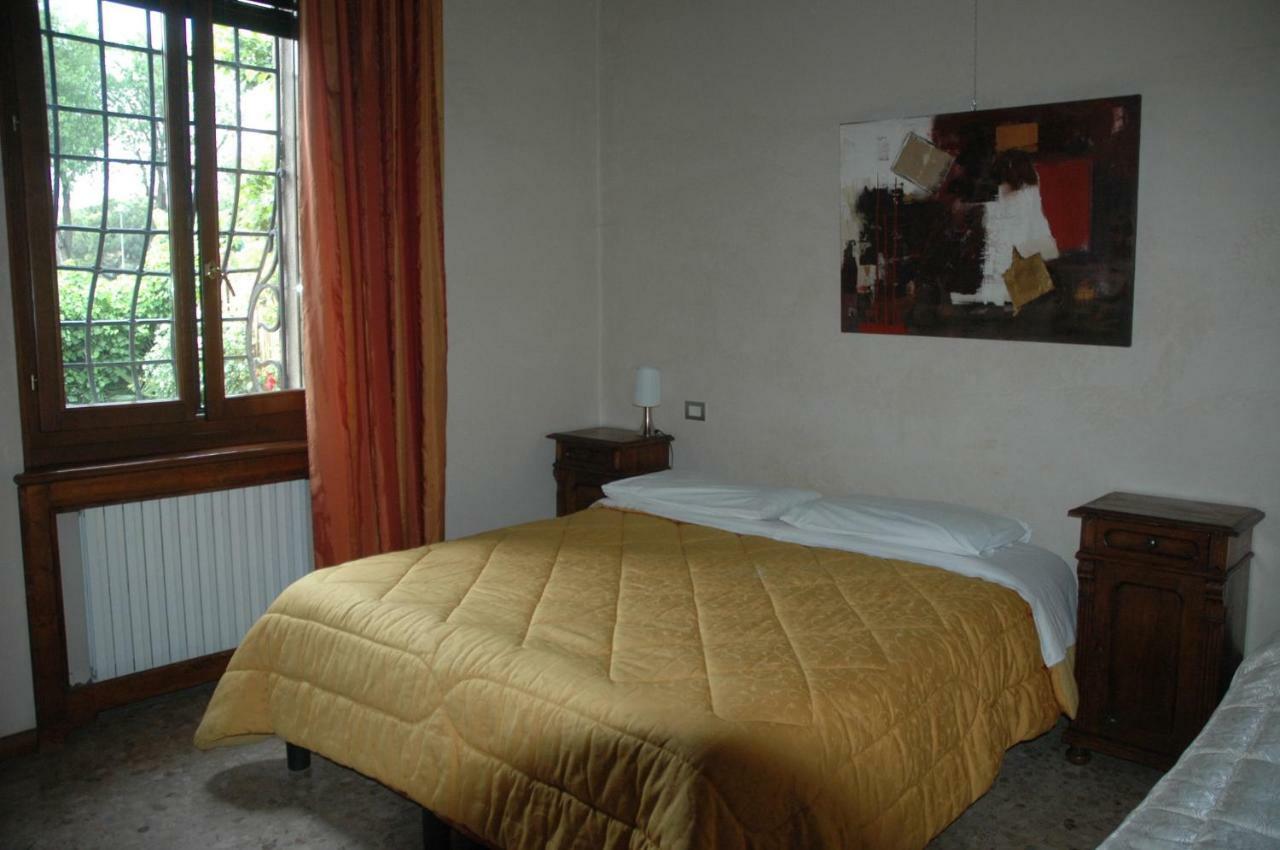 Le Maddalene Bed & Breakfast Verona Room photo